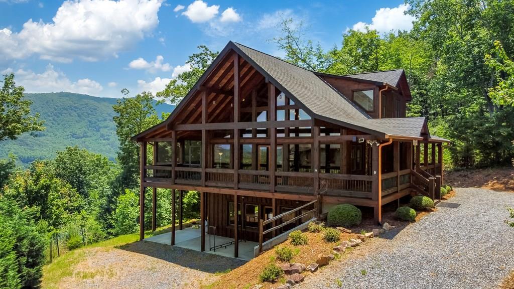 589 Deer Crest Road Blue Ridge GA 30513