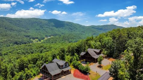 589 Deer Crest Road Blue Ridge GA 30513