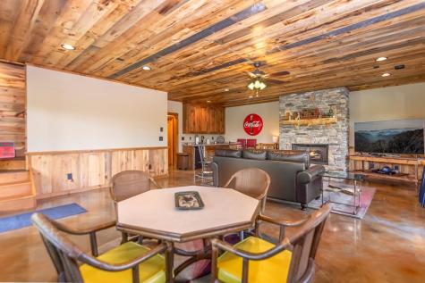 589 Deer Crest Road Blue Ridge GA 30513