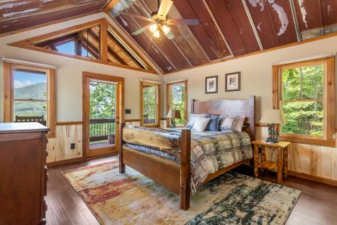 589 Deer Crest Road Blue Ridge GA 30513