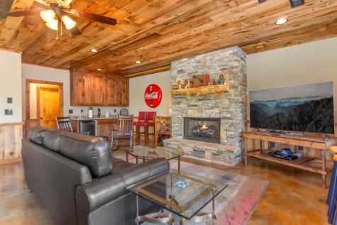 589 Deer Crest Road Blue Ridge GA 30513