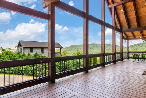 589 Deer Crest Road Blue Ridge GA 30513