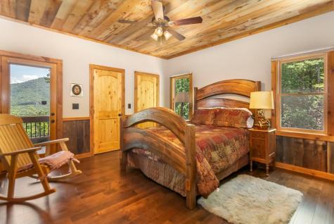 589 Deer Crest Road Blue Ridge GA 30513