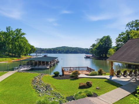 2145 Ridgecrest Circle Hiawassee GA 30546