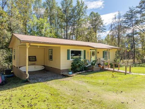 1813 John Smith Road E Blairsville GA 30512