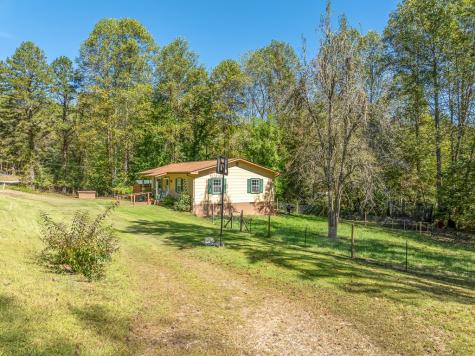 1813 John Smith Road E Blairsville GA 30512