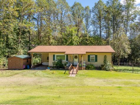 1813 John Smith Road E Blairsville GA 30512