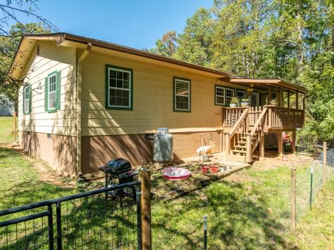 1813 John Smith Road E Blairsville GA 30512