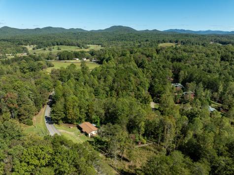 1813 John Smith Road E Blairsville GA 30512