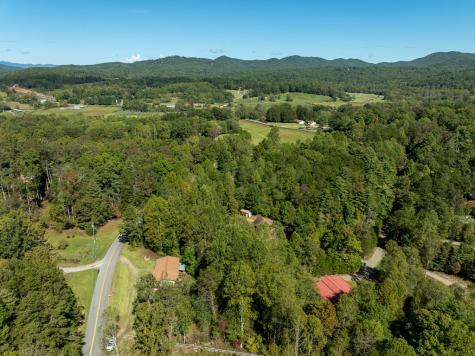 1813 John Smith Road E Blairsville GA 30512