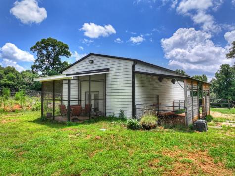 2086 Burnt Mountain Road Ellijay GA 30536