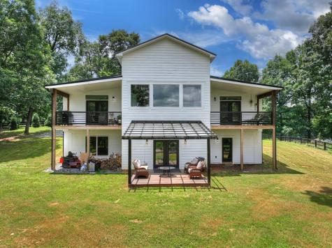 2086 Burnt Mountain Road Ellijay GA 30536