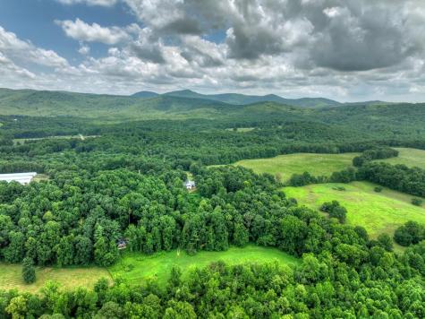 2086 Burnt Mountain Road Ellijay GA 30536
