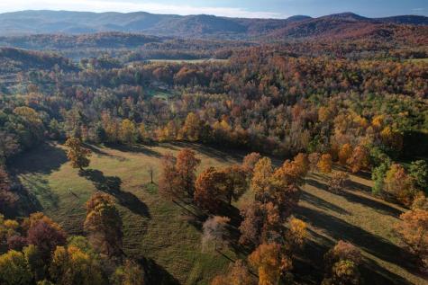 2086 Burnt Mountain Road Ellijay GA 30536