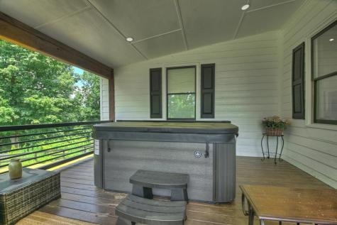 2086 Burnt Mountain Road Ellijay GA 30536