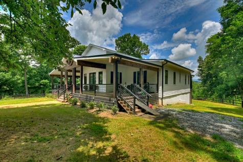 2086 Burnt Mountain Road Ellijay GA 30536