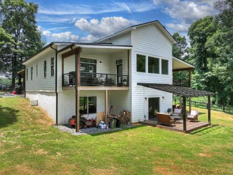 2086 Burnt Mountain Road Ellijay GA 30536