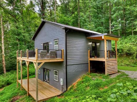 2086 Burnt Mountain Road Ellijay GA 30536