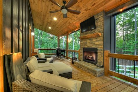270 Wild Oaks Way Ellijay GA 30540