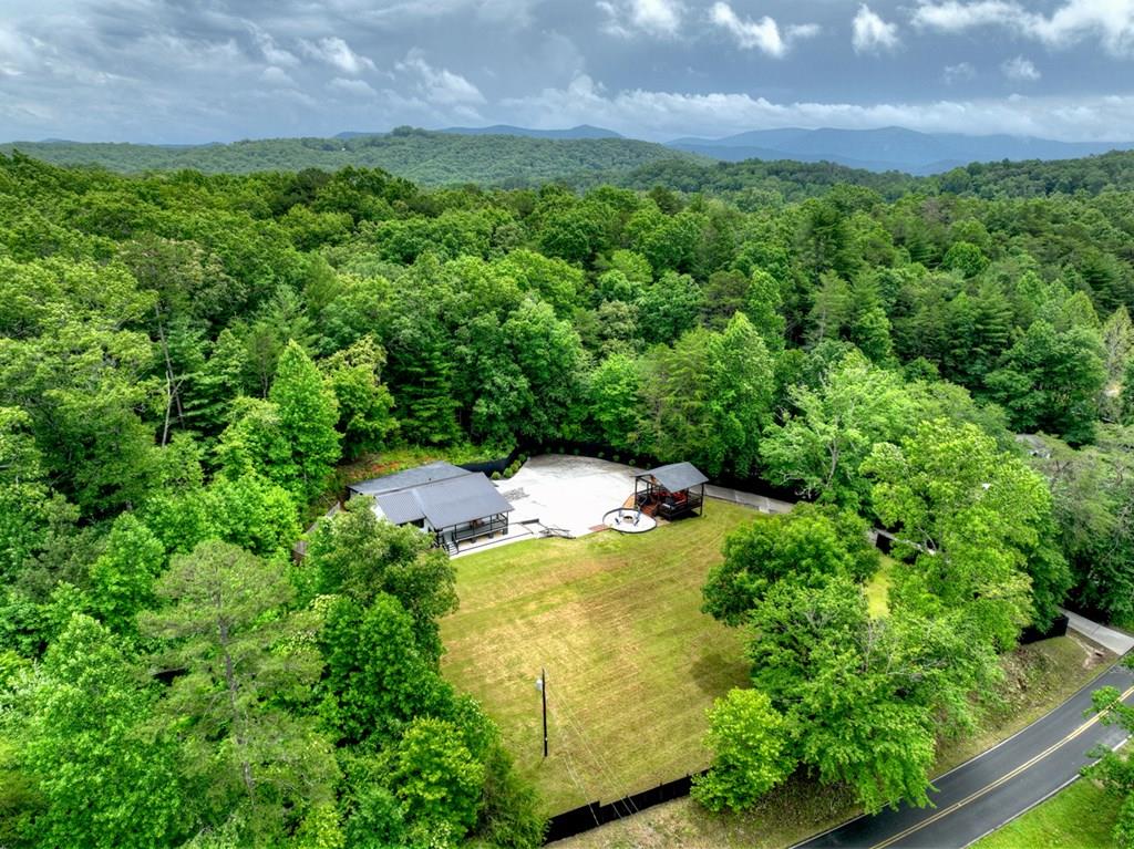 717 Bearden Road Blue Ridge GA 30513