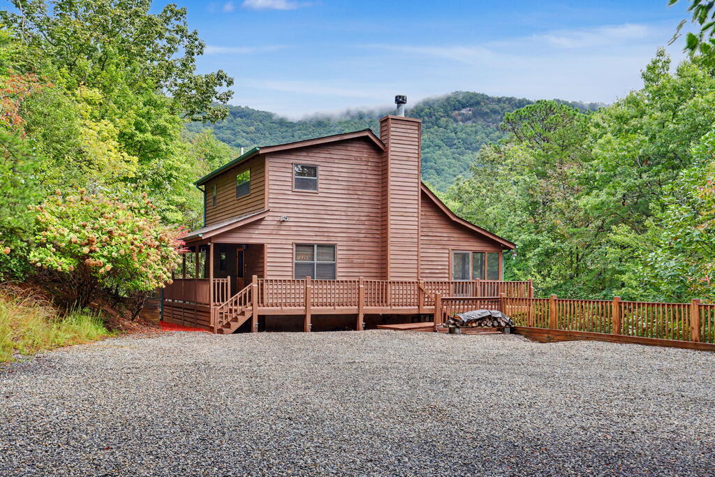 736 Laurel Hill Road Young Harris GA 30582