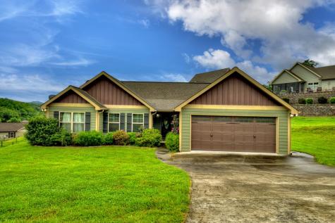 19 Lindsey Lane Blue Ridge GA 30513
