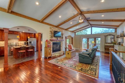 276 Lancelot Loop Clayton GA 30525
