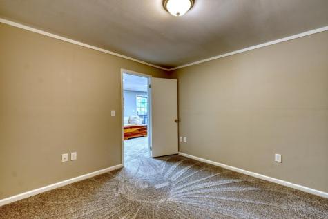 276 Lancelot Loop Clayton GA 30525