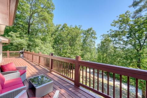 276 Lancelot Loop Clayton GA 30525