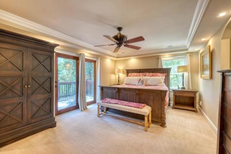 276 Lancelot Loop Clayton GA 30525