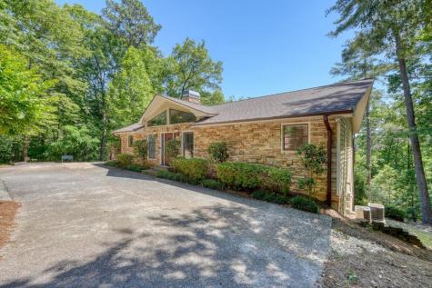 276 Lancelot Loop Clayton GA 30525