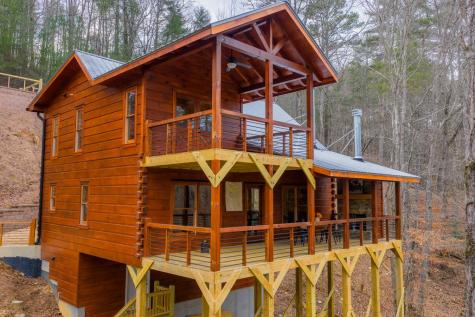 138 Rhondas Way Ellijay GA 30540