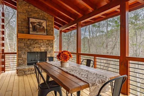 138 Rhondas Way Ellijay GA 30540