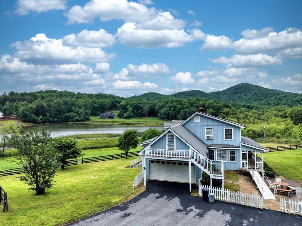 838 Tay Walk Way Hiawassee GA 30546