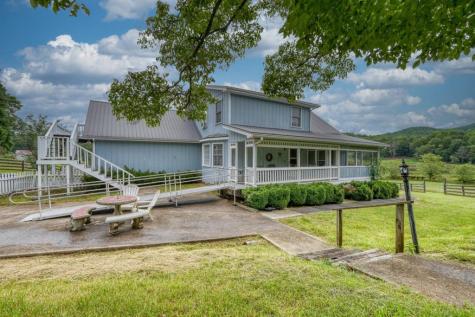 838 Tay Walk Way Hiawassee GA 30546