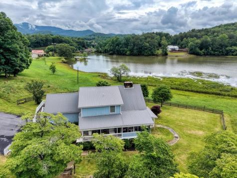 838 Tay Walk Way Hiawassee GA 30546