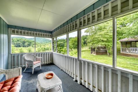 838 Tay Walk Way Hiawassee GA 30546