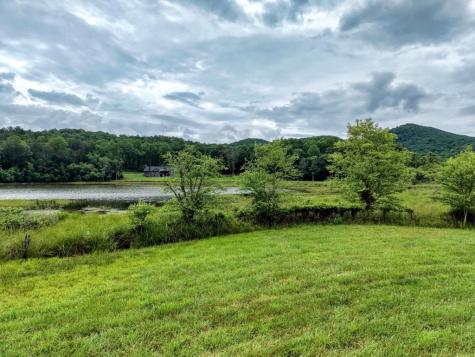 838 Tay Walk Way Hiawassee GA 30546