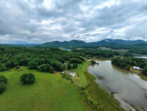 838 Tay Walk Way Hiawassee GA 30546