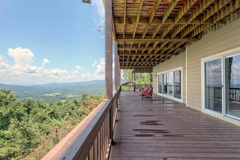 1212 Double Knob Drive E Hayesville NC 28904