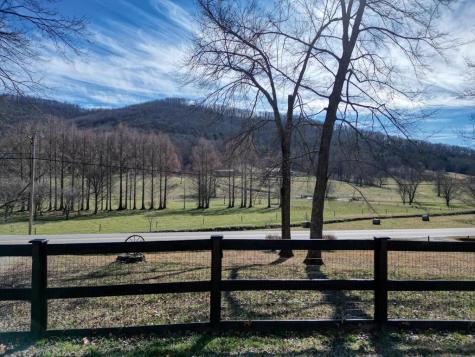 3426 Old Hwy 64 W Warne NC 28909
