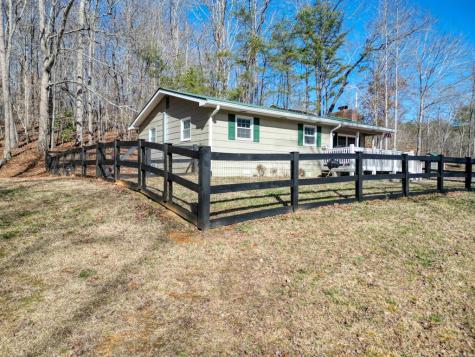 3426 Old Hwy 64 W Warne NC 28909