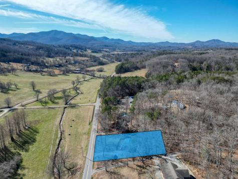3426 Old Hwy 64 W Warne NC 28909