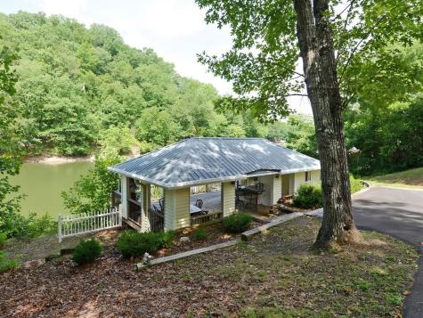 30 Berrong Drive Hayesville NC 28904