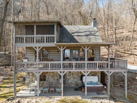 304 Ridge Circle Blue Ridge GA 30513