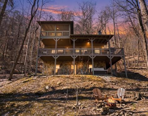 304 Ridge Circle Blue Ridge GA 30513