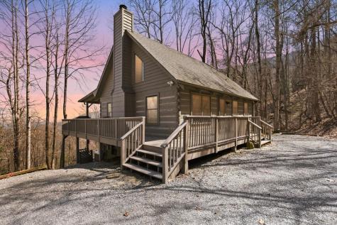 304 Ridge Circle Blue Ridge GA 30513
