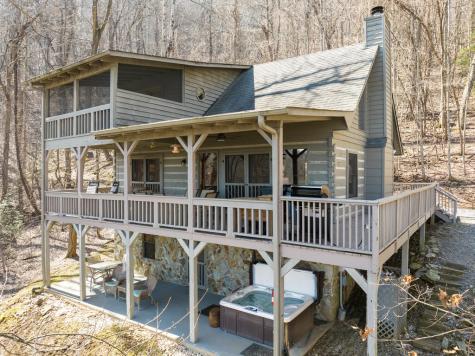 304 Ridge Circle Blue Ridge GA 30513