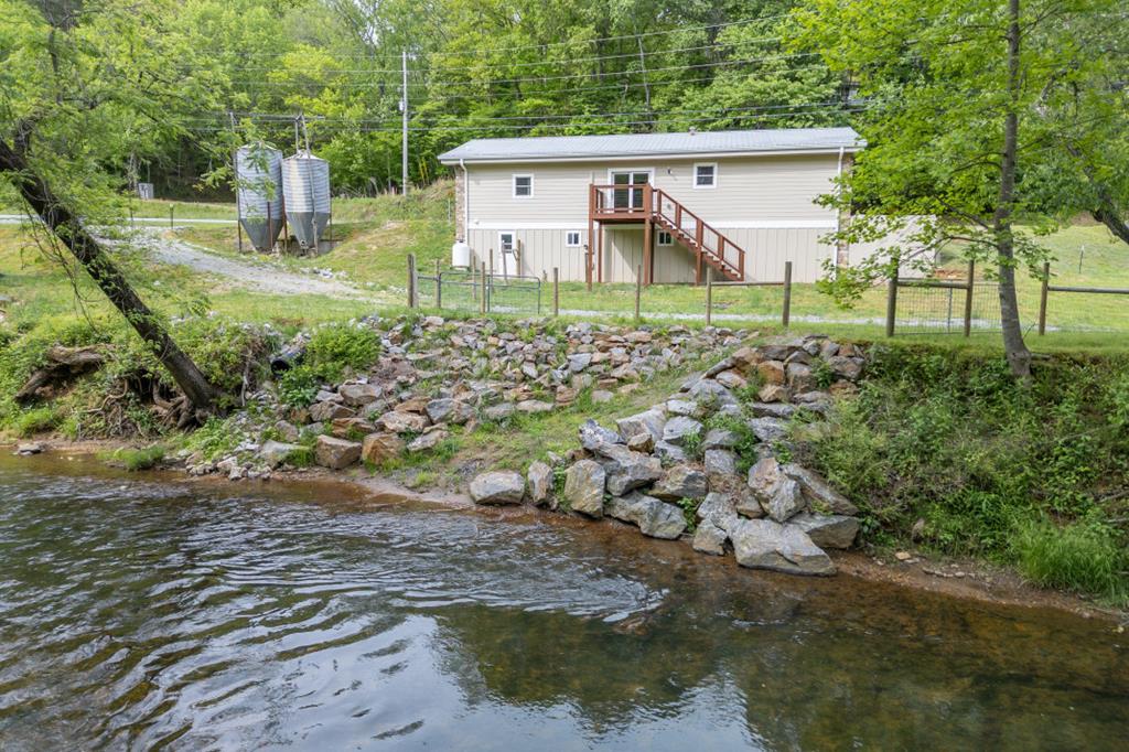 4494 Gainesville Highway Blairsville GA 30512