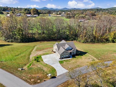 27 Stirling Bridge Road Blairsville GA 30512